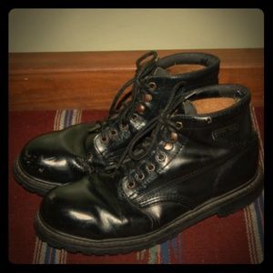 ISO Vintage Sketchers Leather Boots!